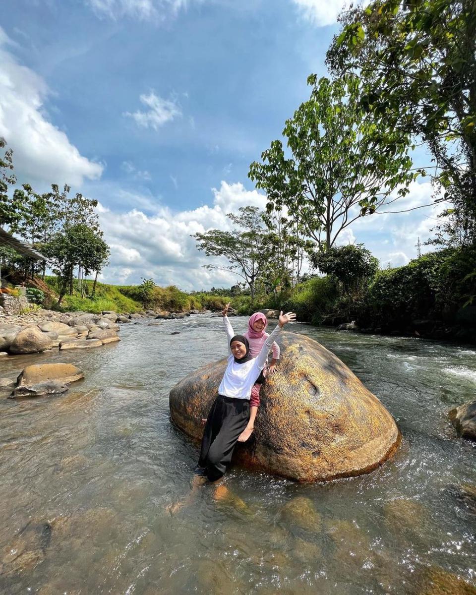 potret Tantri Syalindri dan buah hati (instagram.com/tantrisyalindri)