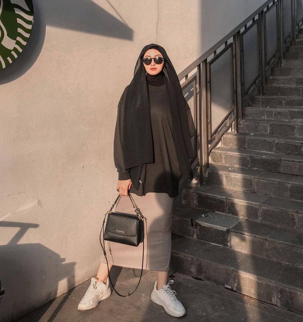 OOTD bukber ala Shania Indriani (instagram.com/shaniaindryn)
