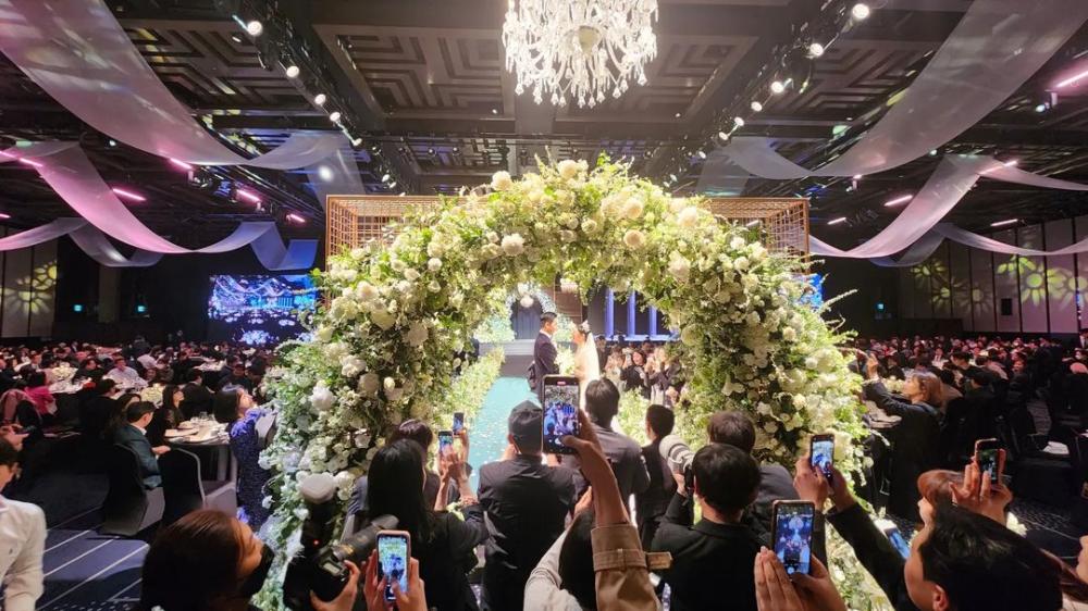 Lee Seung Gi dan Lee Da In resmi menikah (instagram.com/gopd0430)