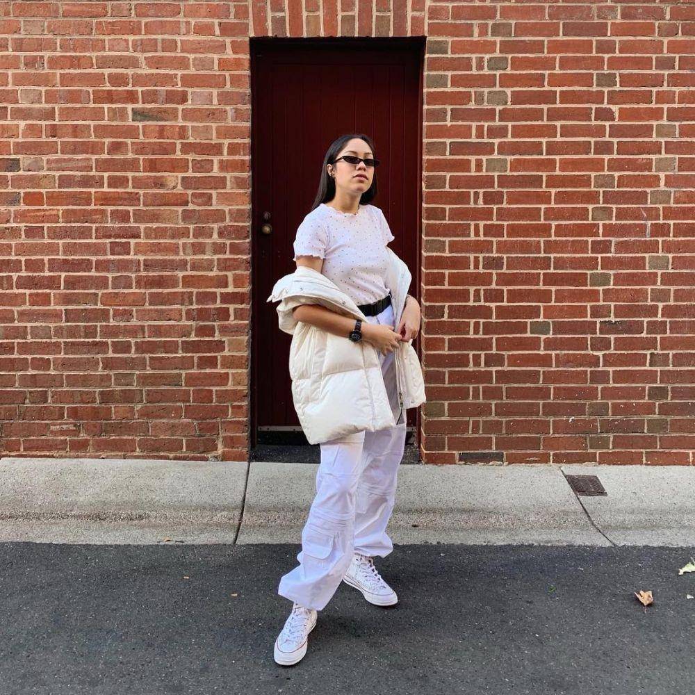 Outfit kasual ala Athena Thalita (instagram.com/athenathalia)