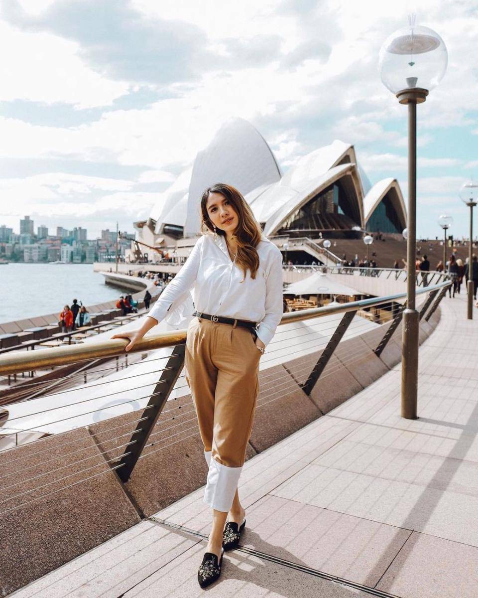 Office look ala Acha Sinaga (instagram.com/achasinaga)