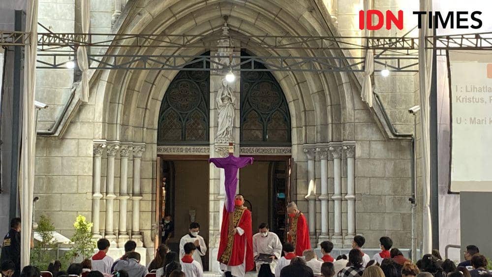 Daftar Lagu untuk Dinyanyikan Saat Misa Jumat Agung, Lengkap dengan Lirik