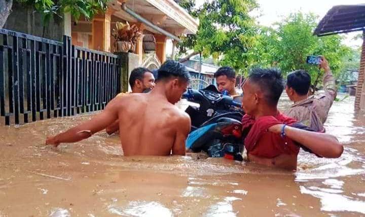 Banjir di Dompu: 4.412 KK Terdampak, Jembatan Putus dan 3 Rumah Rusak