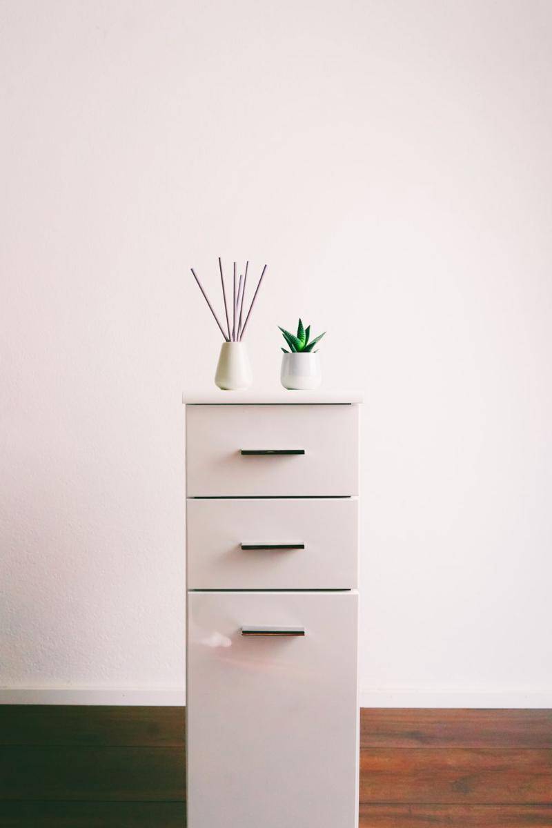 Sideboard (unsplash.com/Jan Böttinger)