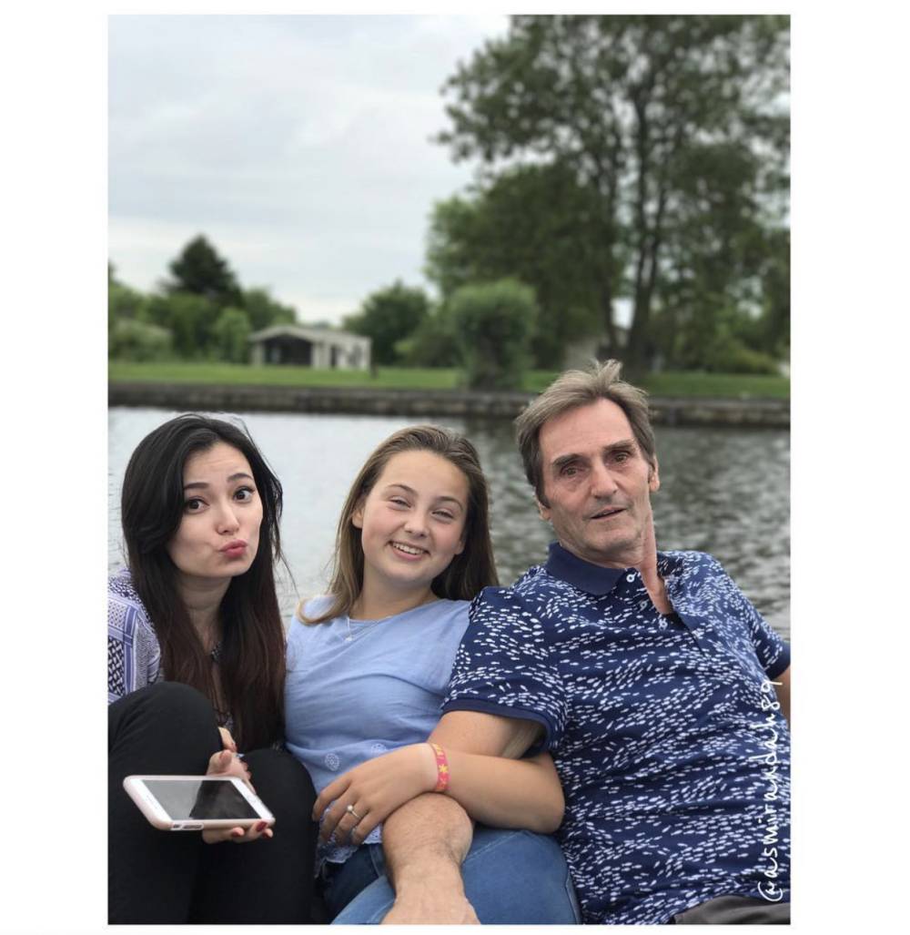 potret kenangan Asmirandah dengan sang ayah (instagram.com/asmirandah89)