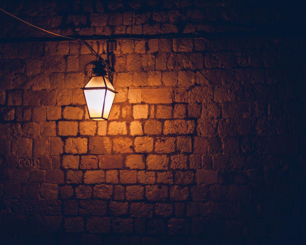 5 Fakta Unik Tentang Lampu, Sumber Penerangan Masa Kini!