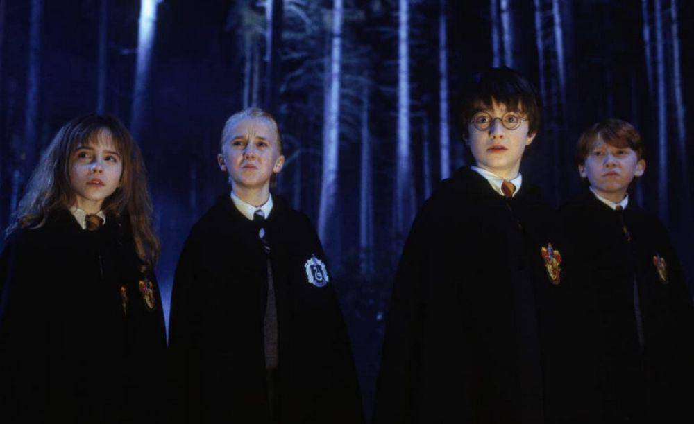 Emma Watson, Tom Felton, Daniel Radcliffe, dan Rupert Grint dalam film Harry Potter and the Philosopher's Stone (dok. Warner Bros. Pictures/Harry Potter and the Philosopher's Stone)