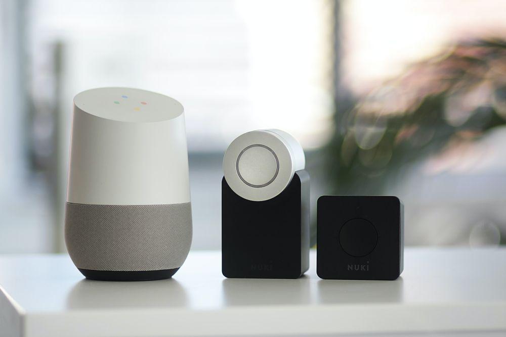 11 Gadget untuk Cowok Modern Hobi Teknologi, Punya yang Mana?
