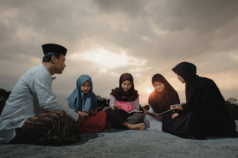 Ilustrasi Keluarga Muslim (pixabay.com/SyauqiFillah