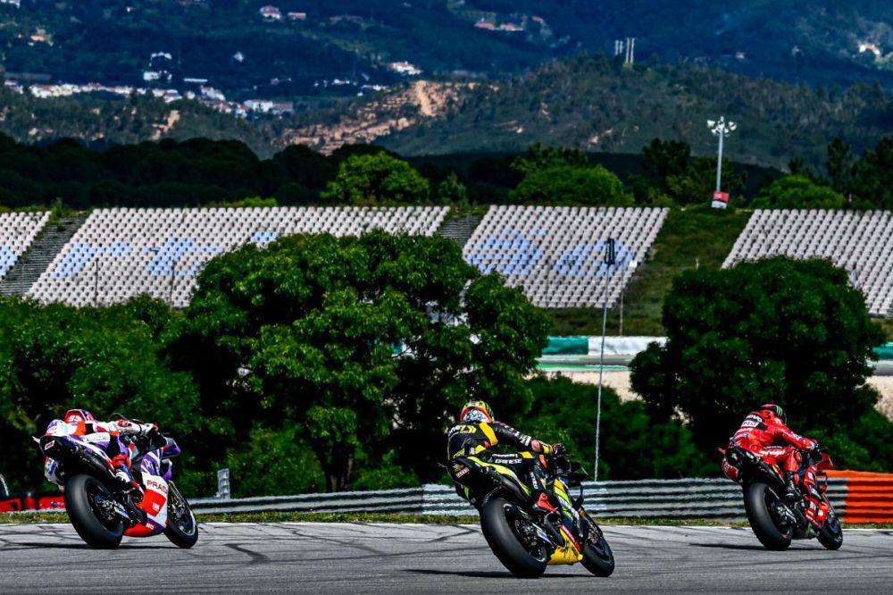 tiga pembalap bermotor Ducati saat tes pramusim di Portimao (motogp.com)