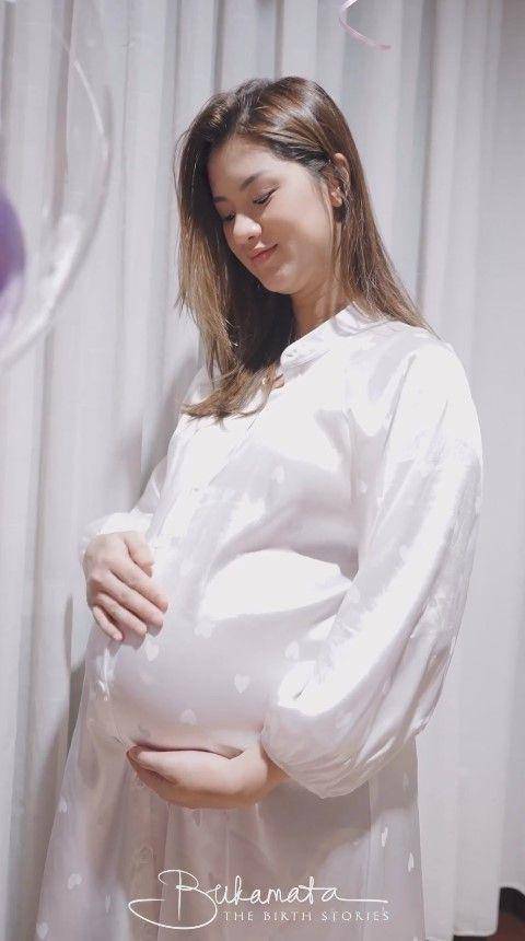 Atries Angel melahirkan (Instagram.com/atriesangel)
