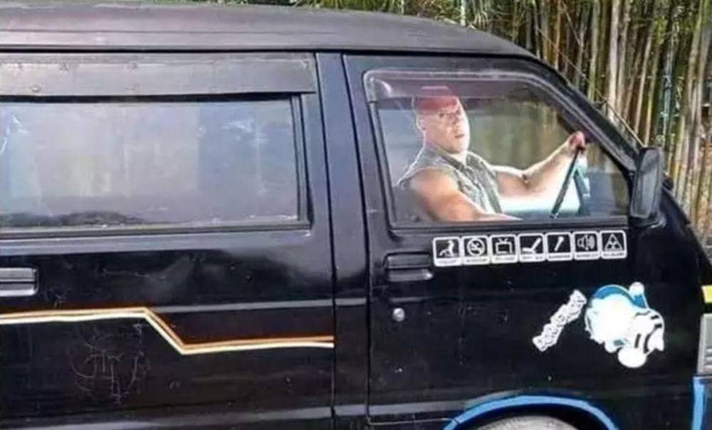 potret kirain orang terkenal (instagram.com/wkwkland_real)