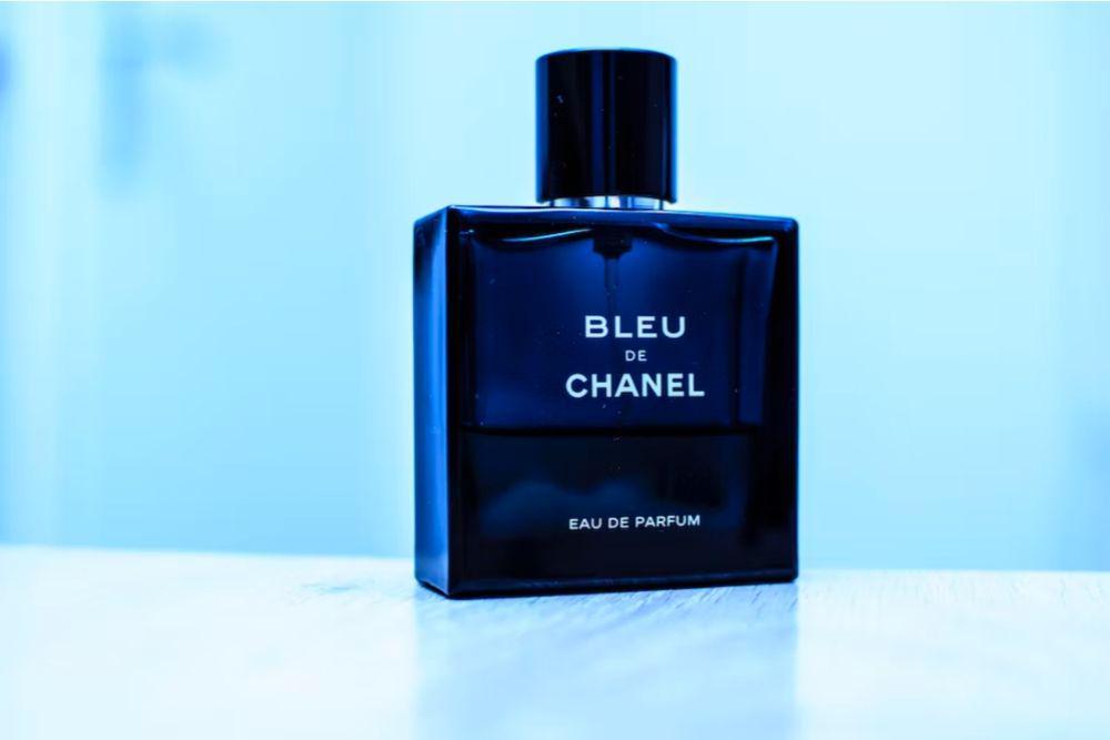 Ilustrasi parfum(unsplash.com/@jeroendenotter)