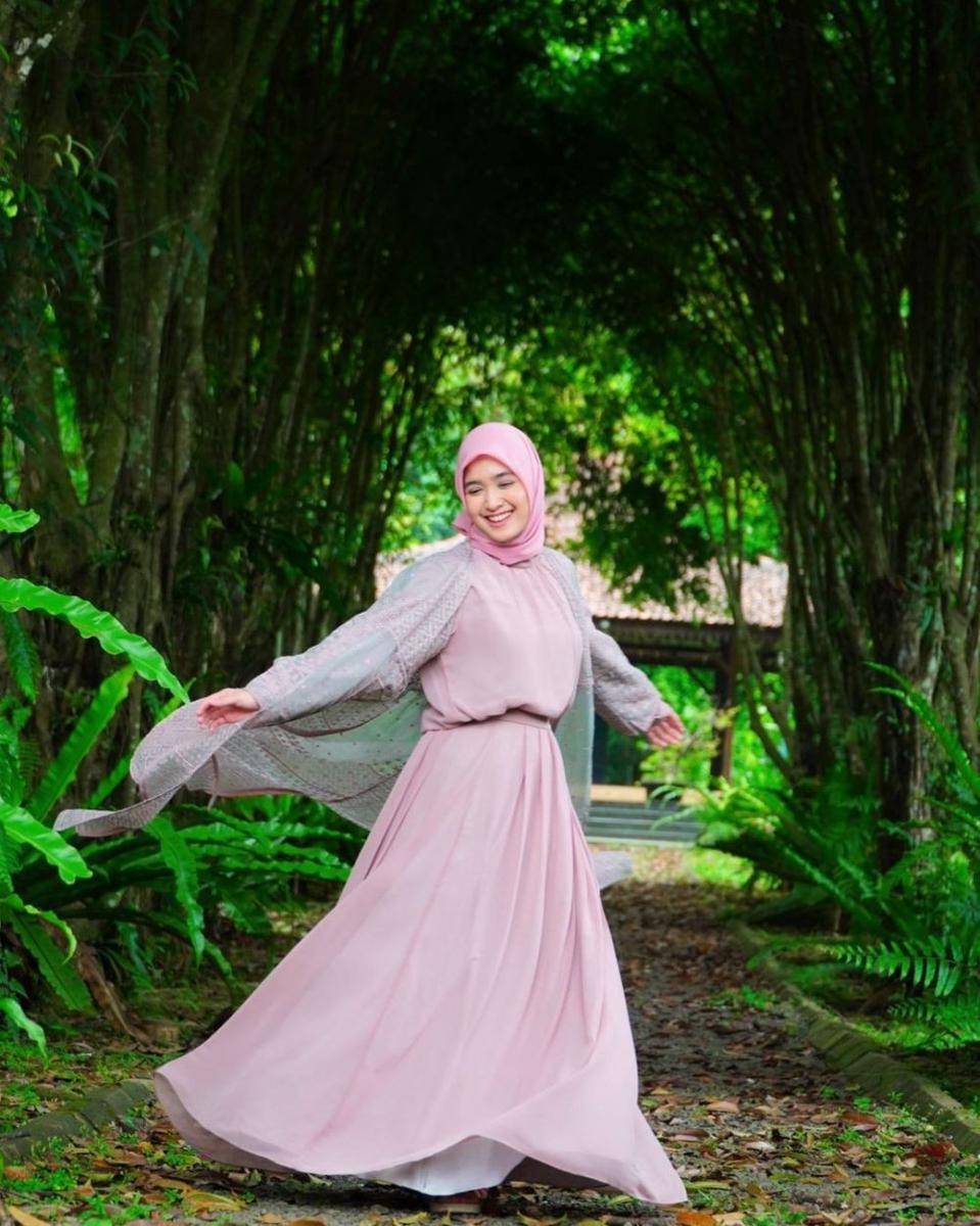 Cut Syifa (instagram.com/cutsyifaa)