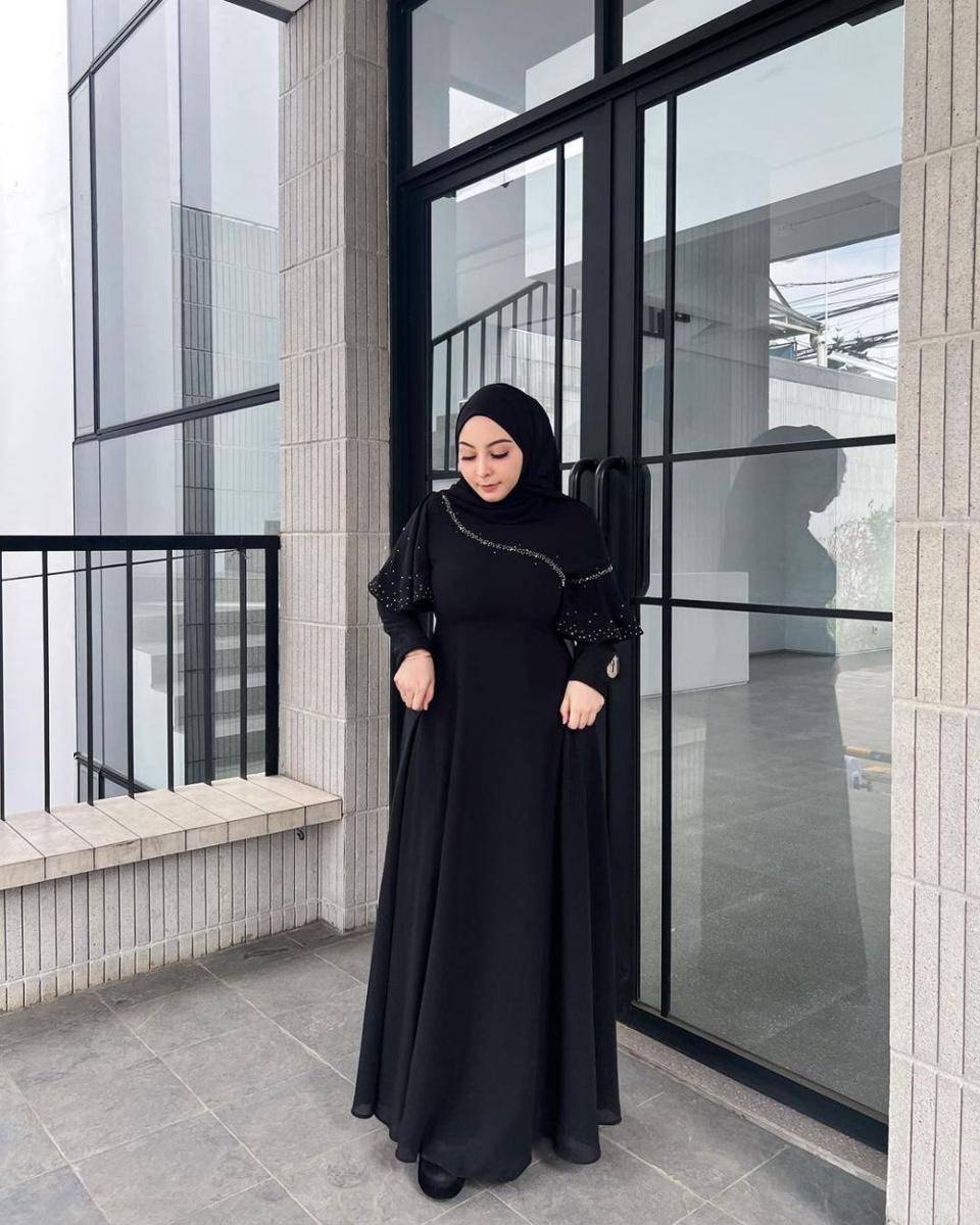 Nabila Bella (instagram.com/nabilabellai_)