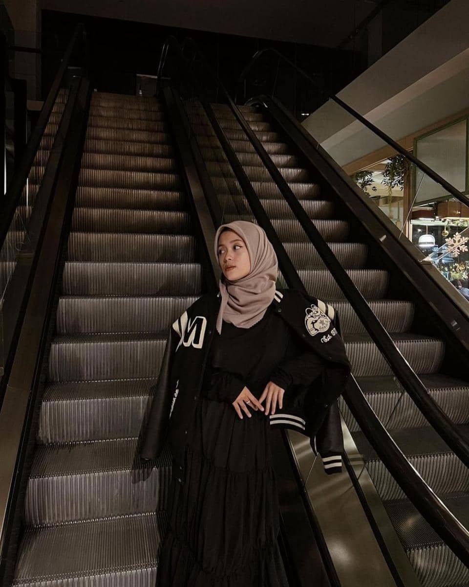 Deana Hanifa (instagram.com/deanahanifaaa)