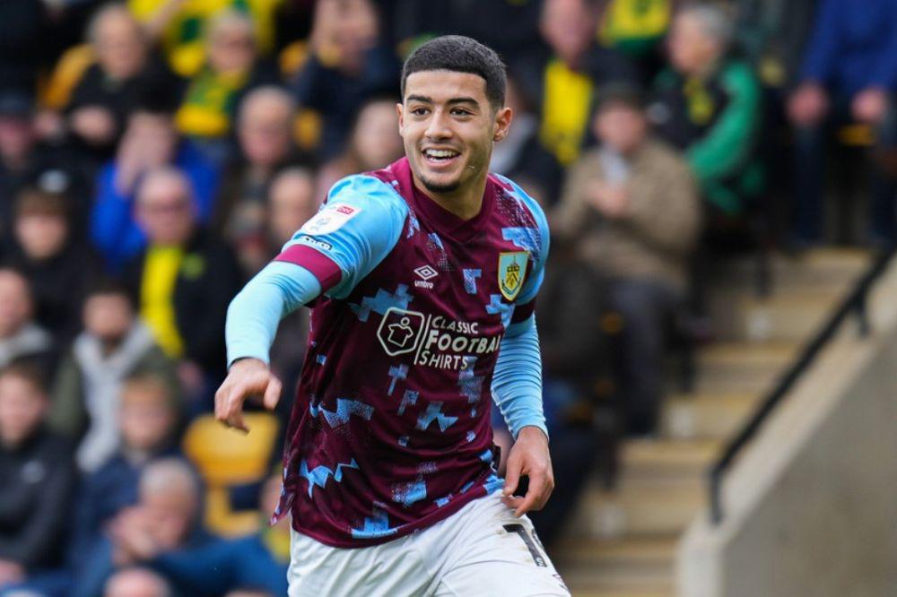 Anass Zaroury (instagram.com/burnleyofficial)
