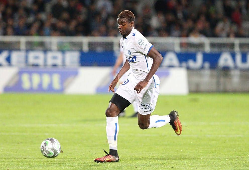 potret Evan Ndicka (aj-auxerre.fr)