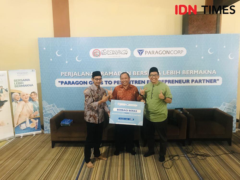 Perjalanan Ramadan Paragon Corp, Ziarah Wali Songo dan Salurkan 5 Ton Beras ke Pesantren API Tegalrejo