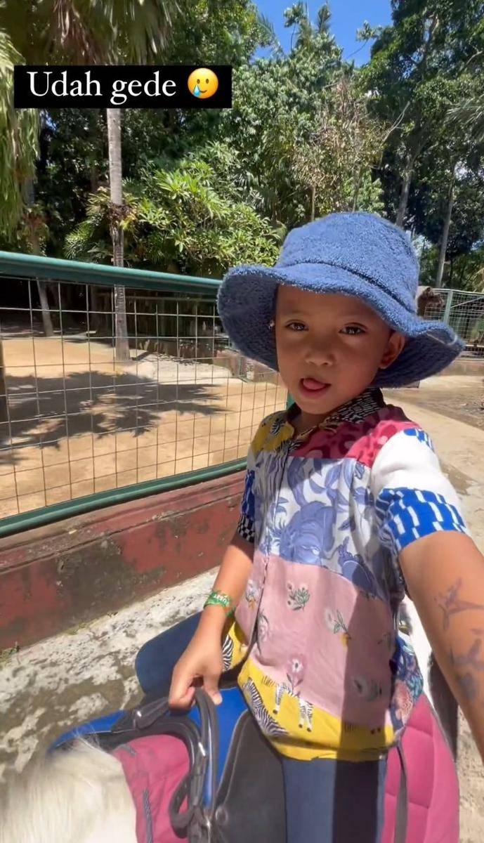 potret Rachel Vennya dan Okin liburan bareng Xabiru dan Chava (instagram.com/rachelvennya)
