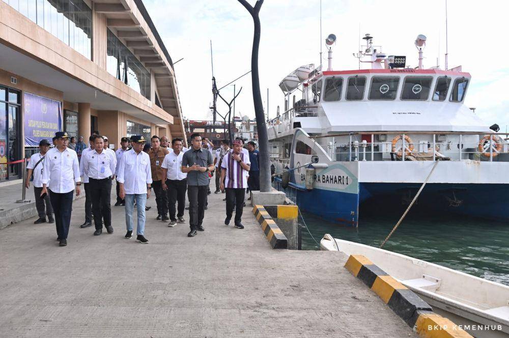 Menteri Perhubungan Budi Karya Sumadi melakukan tinjauan di Labuan Bajo jelang KTT ASEAN (Dok.IDN Times/Humas Kemenhub)