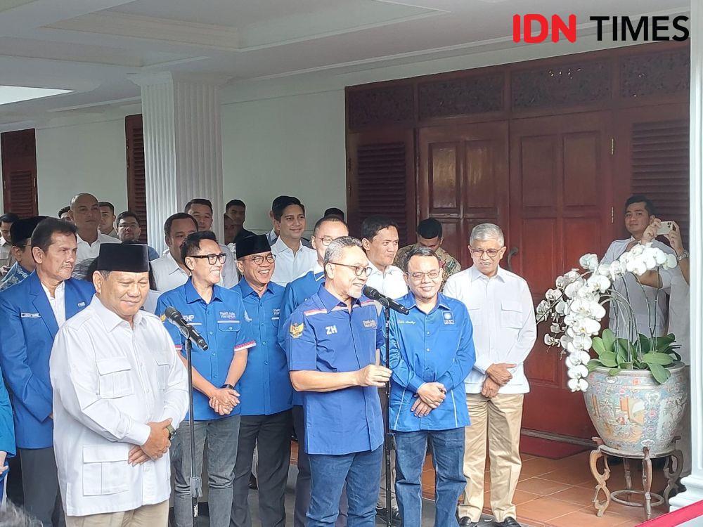 Senyum Prabowo Didatangi Zulhas: Kami Sudah Kenal Lama