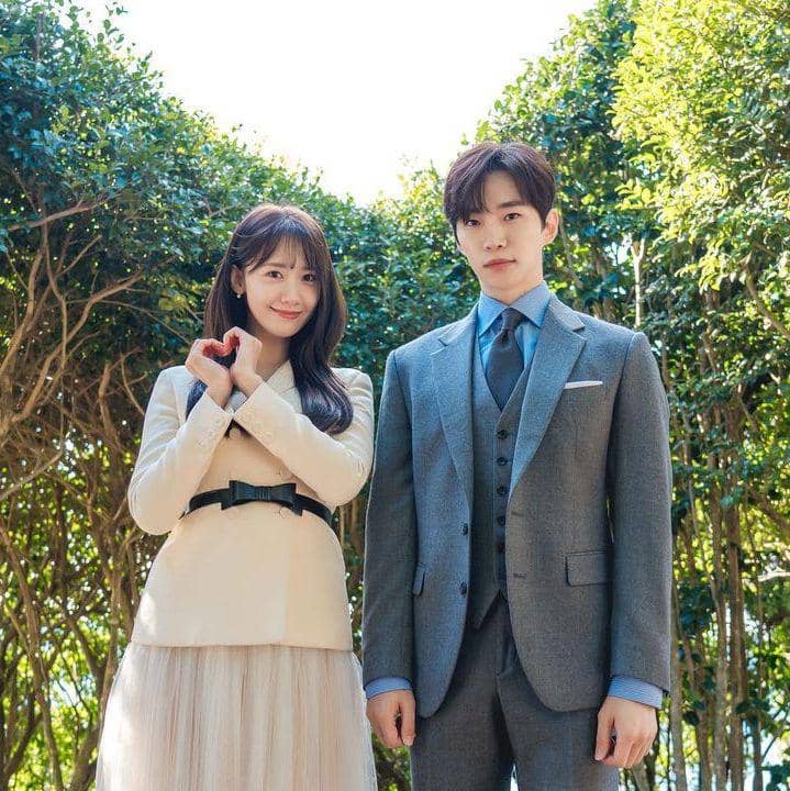 YoonA dan Junho di balik layar drama King the Land (instagram.com/npioent)