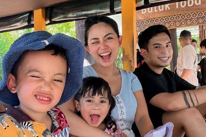 potret Rachel Vennya dan Okin liburan bareng Xabiru dan Chava (instagram.com/rachelvennya)
