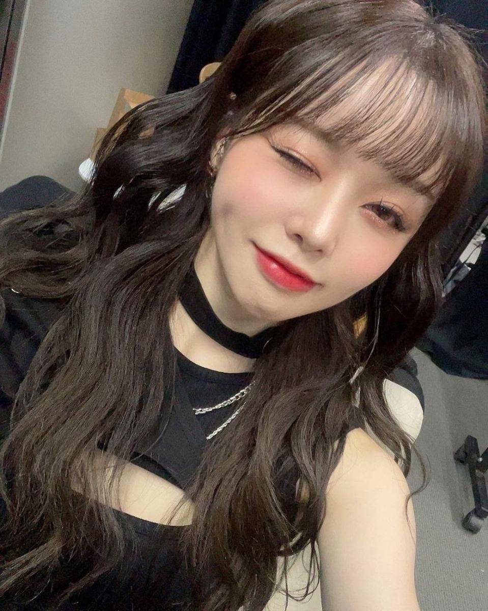 Kim Jin Sol (instagram.com/soll_______)