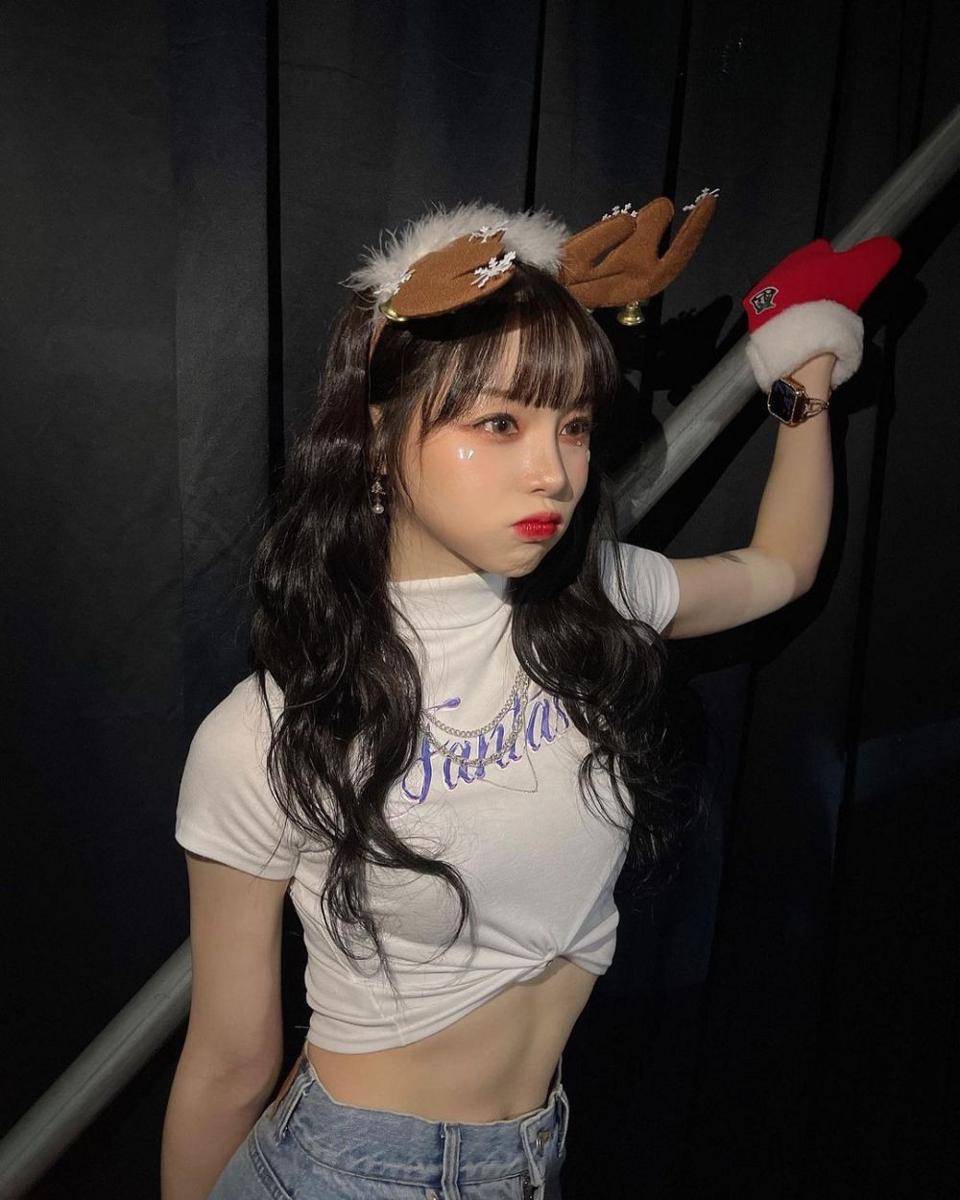 Kim Jin Sol (instagram.com/soll_______)
