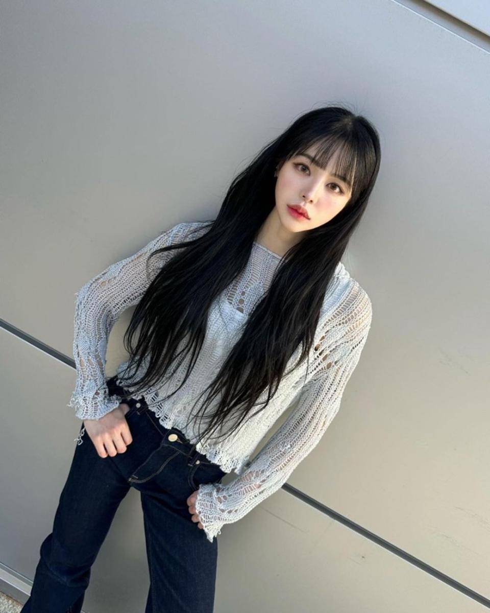 Kim Jin Sol (instagram.com/soll_______)