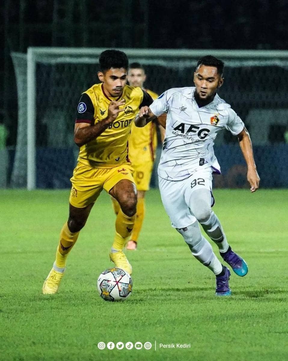 Pemain Persik Kediri saat melawan Persikabo 1973.instagram.com/ persikfcoffcial