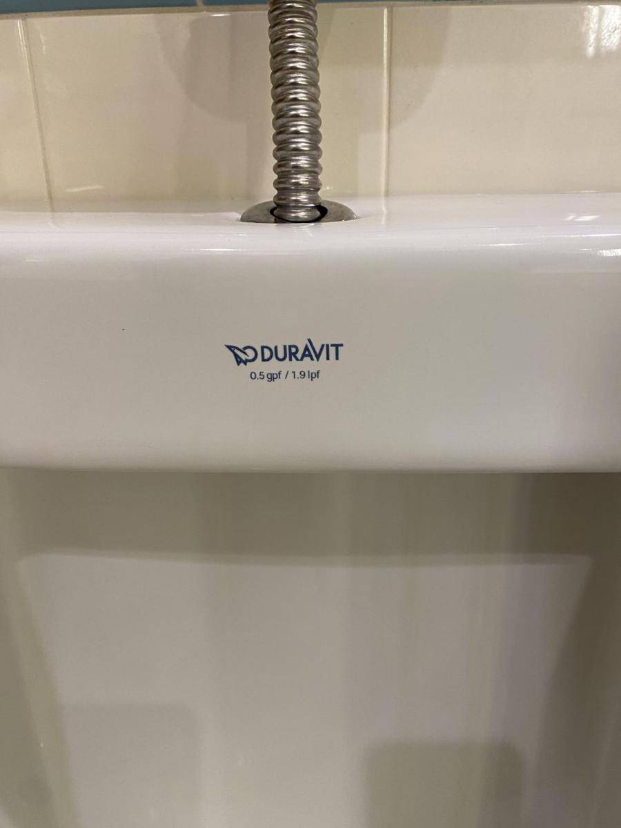 potret fasilitas unik di toilet umum (reddit.com/user/Otrica)