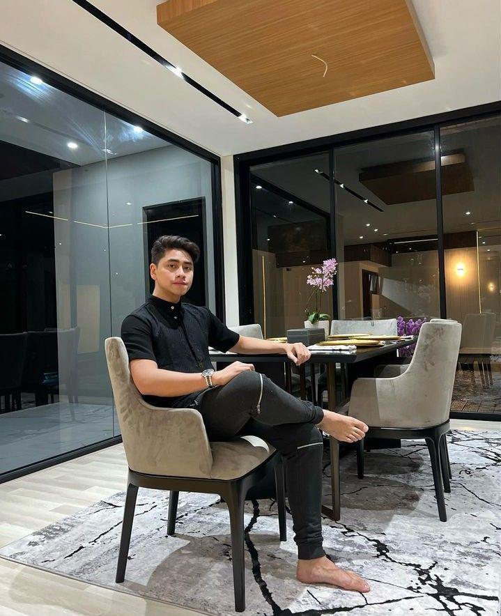 outfit black mamba ala Athalla Naufal (instagram.com/athallanaufal7)