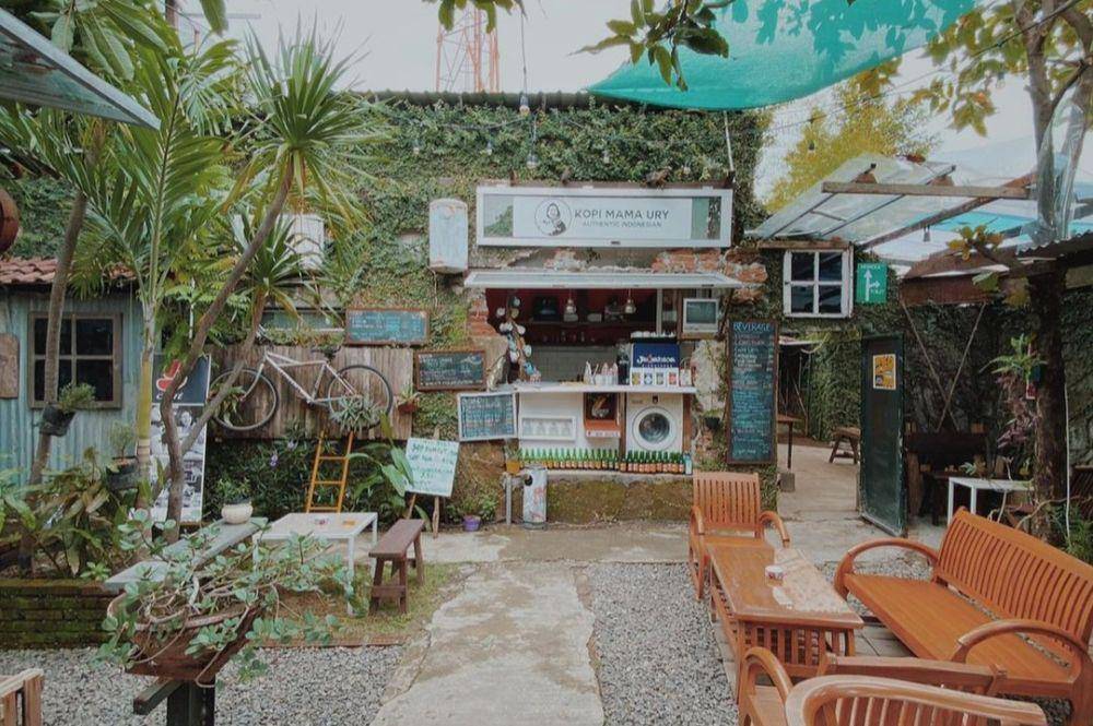 Kopi Mama Ury (instagram.com/niceplace.sub)