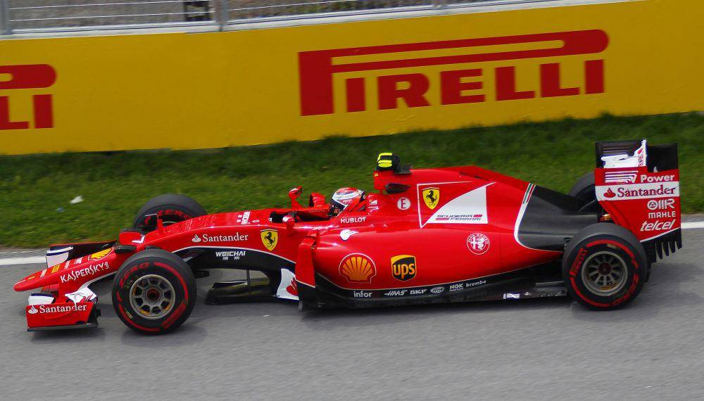 Kimi Raikkonen ketika melaju di jalanan Sirkuit Gilles Villeneuve pada musim 2015. (commons.wikimedia.org/Veilleux79)