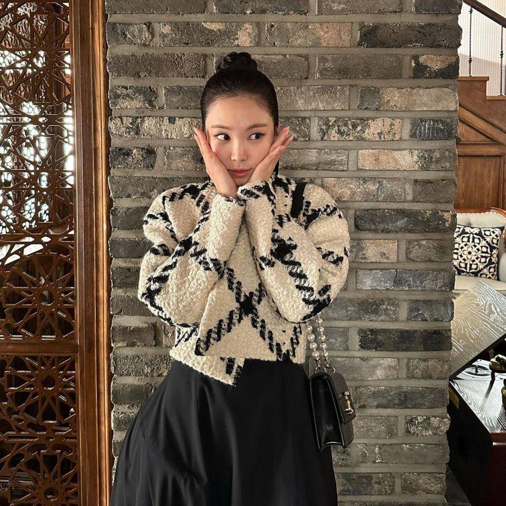 Son Na Eun (instagram.com/marcellasne_)