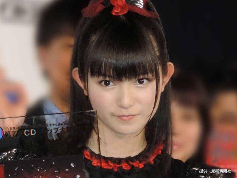SU-METAL (dok. grapee.jp)