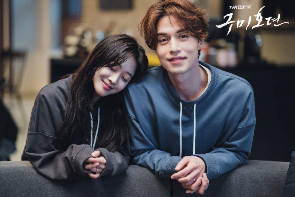 potret Lee Dong Wook dan Jo Bo Ah di Tale of the Nine Tailed (dok. tvN)