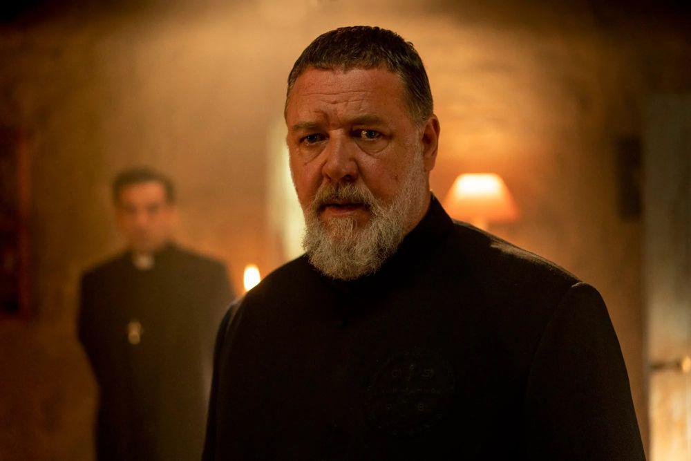 10 Peran Ikonik Russell Crowe dalam Film, Gak Cuma Gladiator!