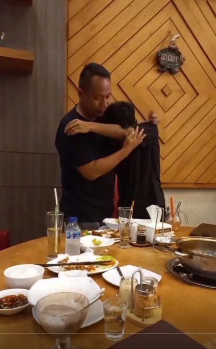 potret Vicky Prasetyo dan anak (instagram.com/vickyprasetyo777)
