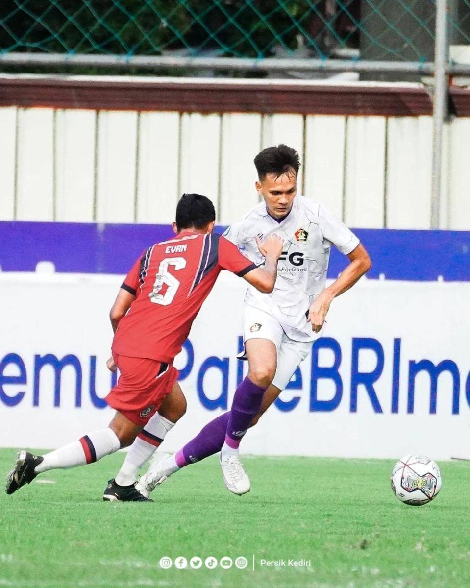 Hamra Hehanusa saat bermain di Persik Kediri. IDN Times/ istimewa