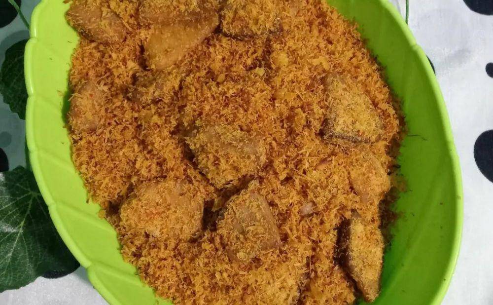 serundeng daging (instagram.com/bekelmakansiang_)