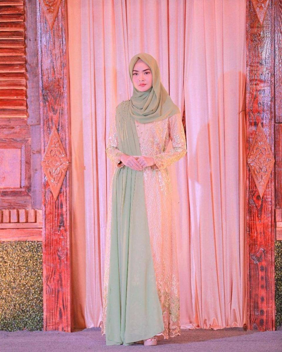 Outfit bukber. (instagram.com/titinfarizaa)