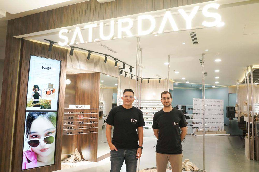 Rama Suparta dan Andrew Kandolha, Co-Founder dari SATURDAYS yang Kembangkan Merek Kacamata Lokal Berkualitas Desainer (dok. Saturdays)