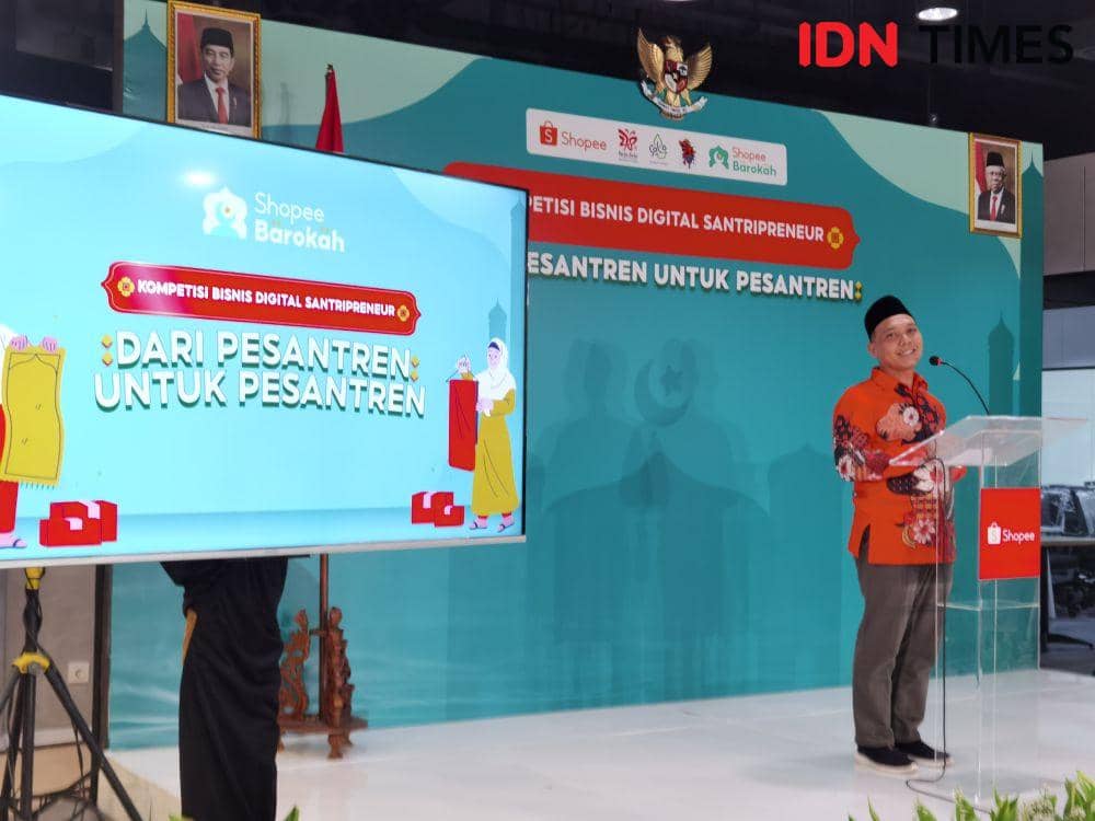 Direktur Shopee Barokah, Bukhori Muslim. (IDN Times/Larasati Rey)