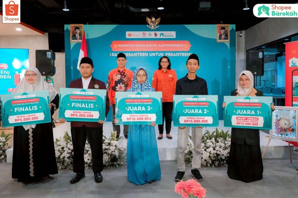 Pemenang Kompetisi Bisnis Digital Santripreneur. (Dok/Shopee)