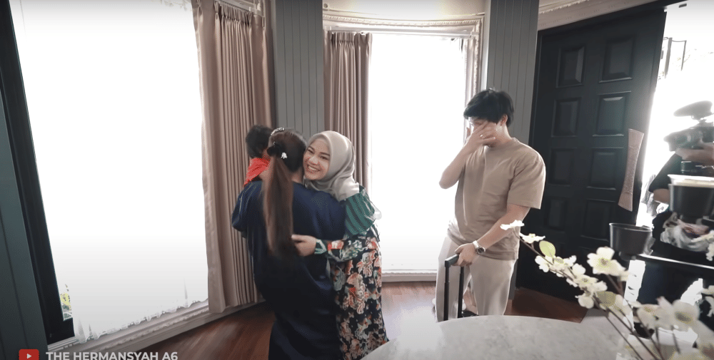 momen Atta dan Aurel nginep di Istana Cinere (youtube.com/TheHermansyahA6World)