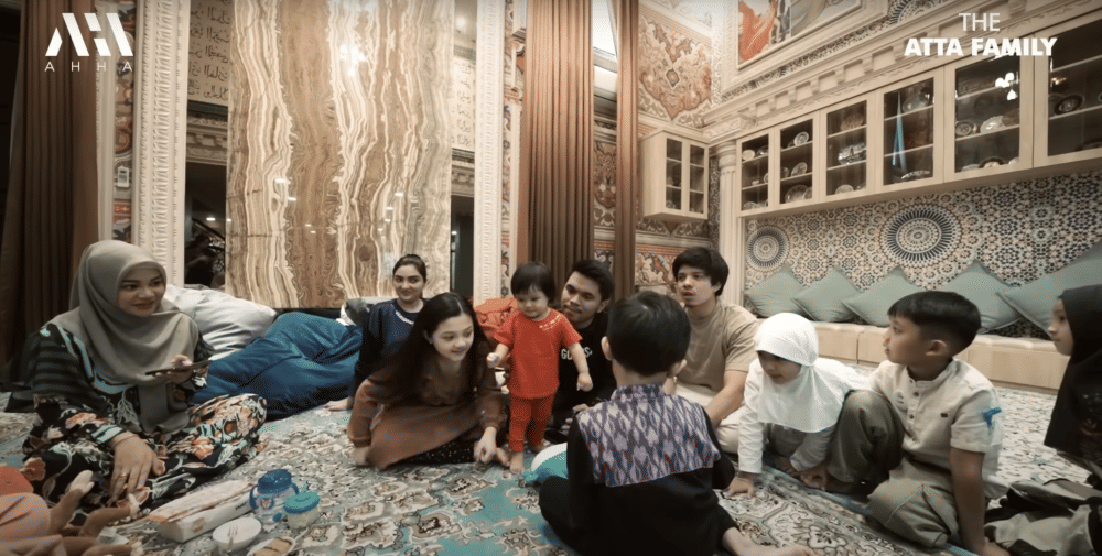 momen Atta dan Aurel nginep di Istana Cinere (youtube.com/attahalilintar)