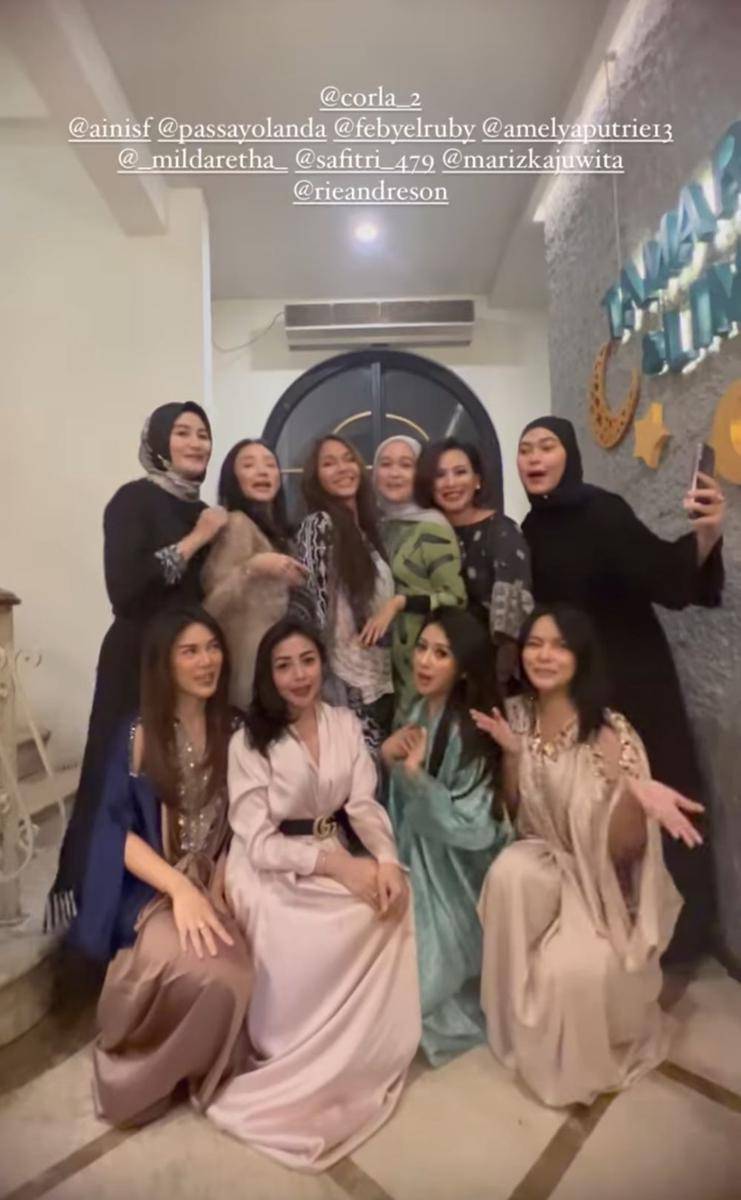 Bunda Corla bukber sama geng sosialita (instagram.com/mandacellooo)